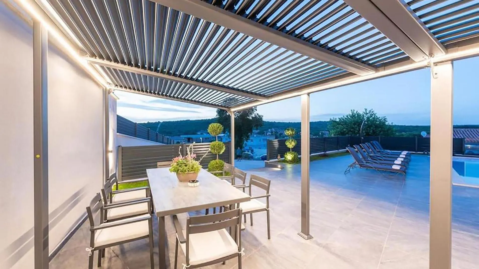 3 Bedroom Gorgeous Home In Sorici Holiday home